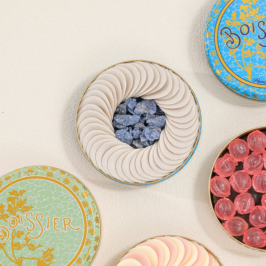 Pétales de Chocolat et Fleurs Cristallisées Violette(캔디드 바이올렛 꽃잎 초콜릿)